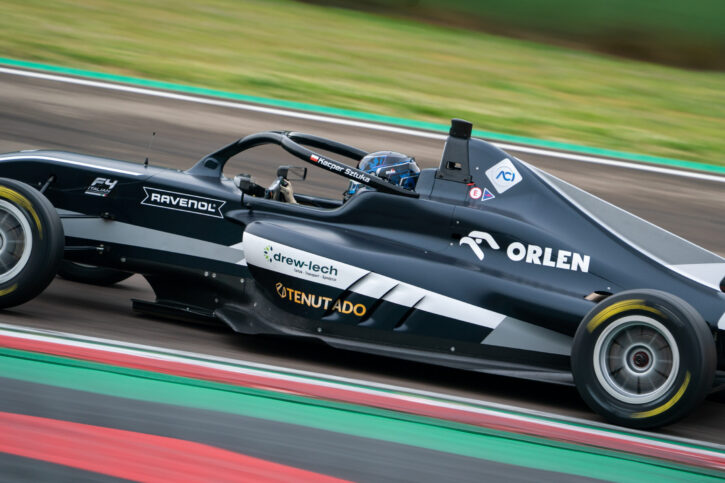 37 Sztuka, US, Imola 04-2023-03571 (1)