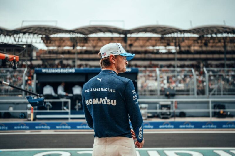 Sargeant jednak nie kończy z wyścigami?