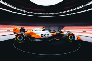 malowanie mclaren f1 2024 gp singapuru