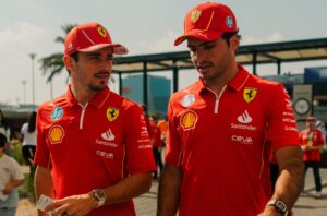 Leclerc Sainz Ferrari F1