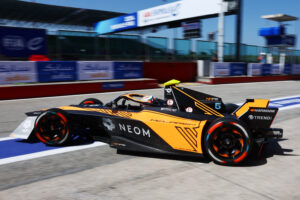 Taylor Barnard, NEOM McLaren Formula E Team, e-4ORCE 04
