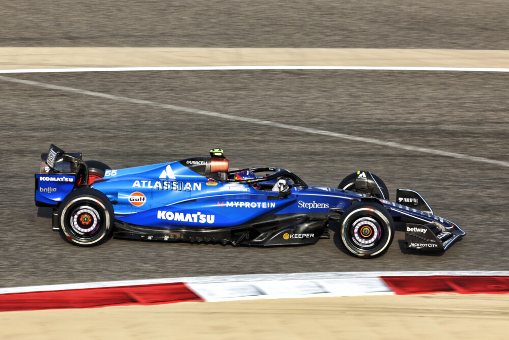 Motor Racing - Formula One World Championship - Bahrain Grand Prix - Qualifying Day - Sakhir, Bahrain