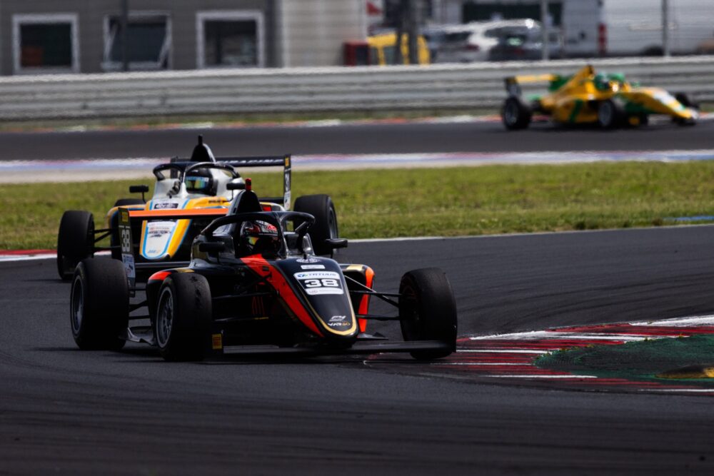 Aleksander Ruta debiutuje we włoskiej Formule 4