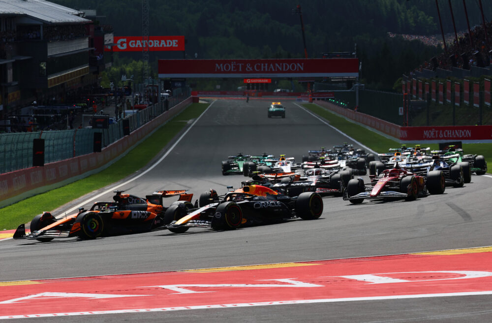 FIA chce zapobiegać “nienaturalnym zachowaniom” kierowców w 2026