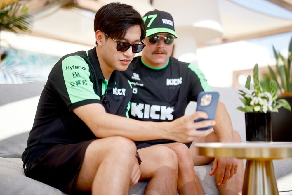 To z nimi rozmawiał Cadillac. A kto jest blisko Alpine?