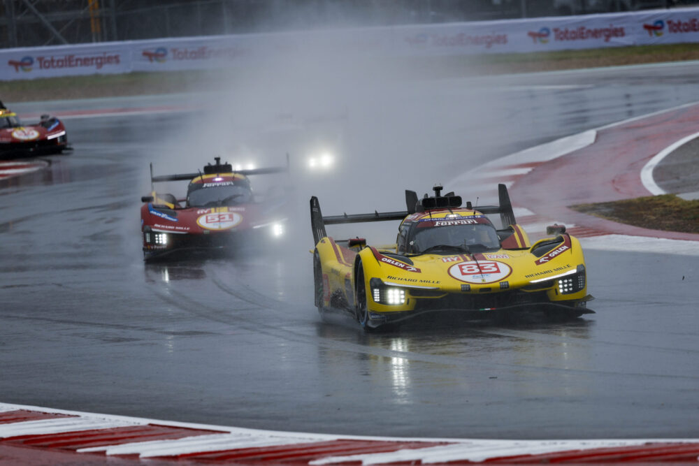 Deszczowy rollercoaster bez happy endu. Ale jest tytuł