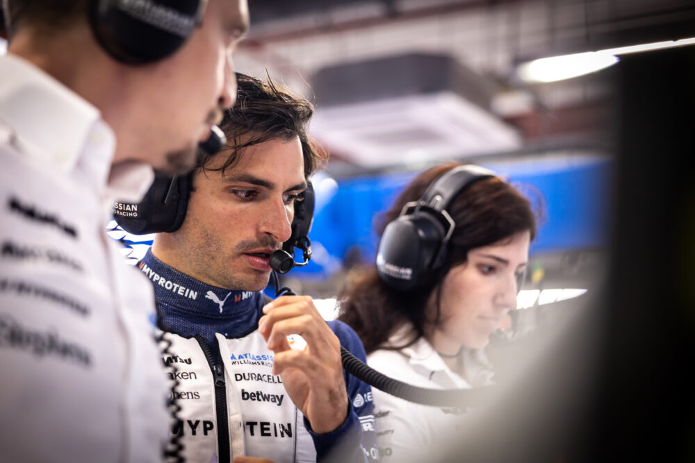 Motor Racing - Formula One World Championship - Singapore Grand Prix - Qualifying Day - Singapore, Singapore