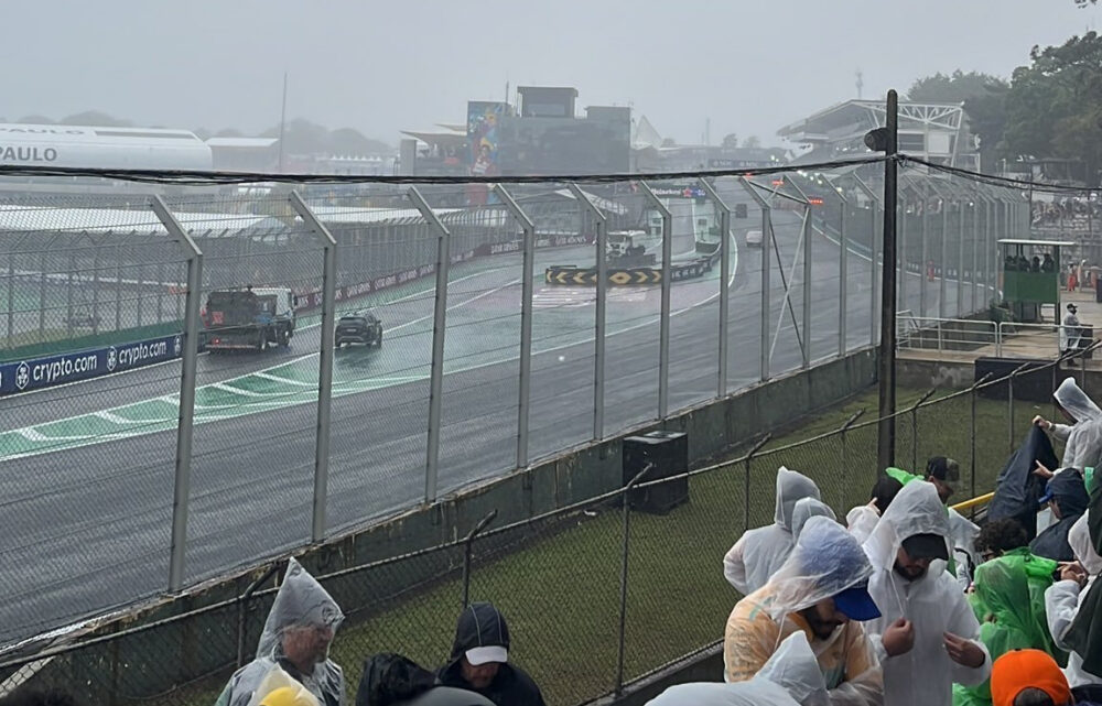 Mokro na Interlagos. Organizatorzy podjęli działania