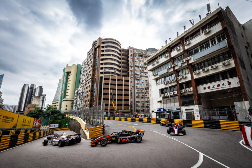 Wyścig kwalifikacyjny GP Makau – jedzie Kucharczyk [Live stream i relacja live]