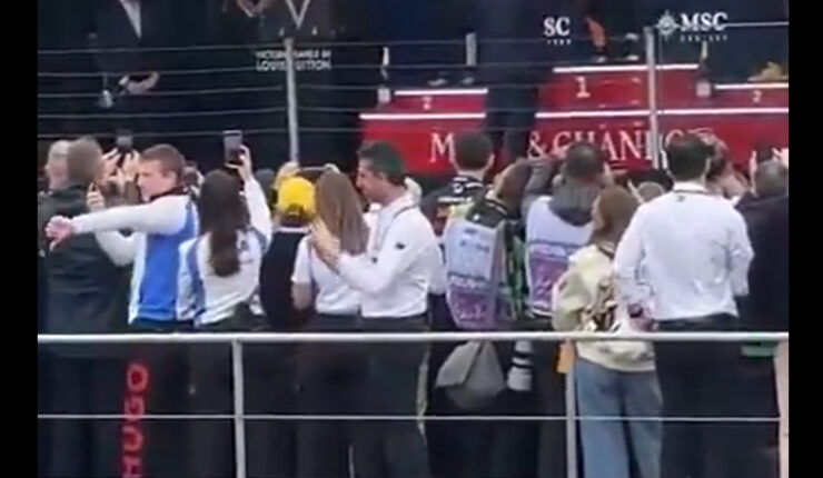 Członek RB nawoływał do buczenia na Norrisa – zajmie się nim zespół