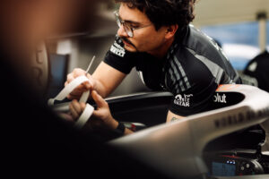 Audi zmiany testy Bahrajn 2026