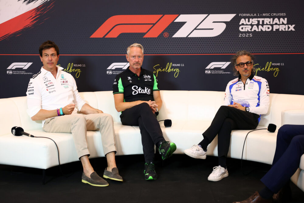 To Red Bull “uprzejmie poinformował” o triku Mercedesa?