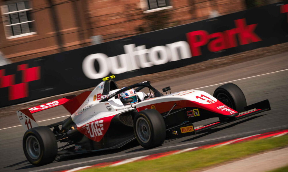 Solidne punkty Franka Cegielskiego z drugiej rundy GB4 na torze Oulton Park