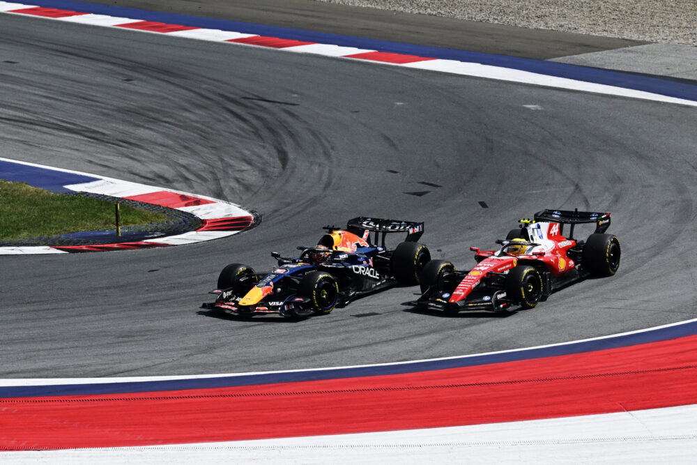 Verstappen chciał kary dla Hamiltona: Anglik odpowiada