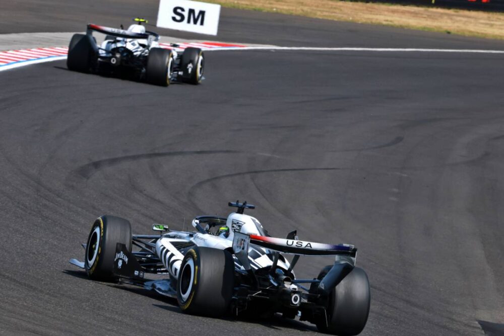 Dlaczego w Cadillaku palą się hamulce? Bottas wyjaśnia